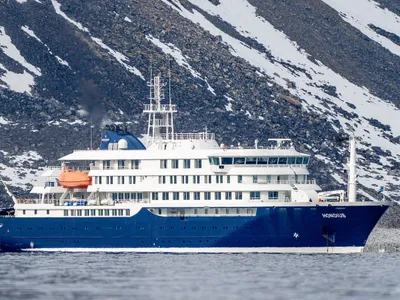 Hondius (ship exterior)